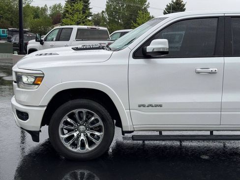 Used 2022 RAM 1500 Laramie w/ Sport Appearance Package AWD/4WD image 4