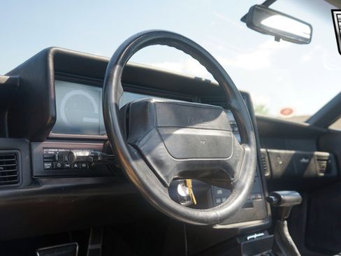 Used 1991 Cadillac Allante image 18