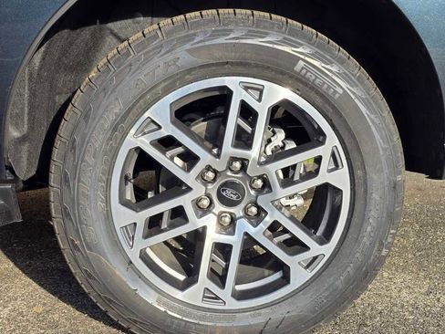 New 2026 Ford Expedition Active image 15