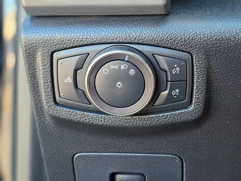 Used 2017 Ford F150 Raptor w/ Equipment Group 802A Luxury image 43