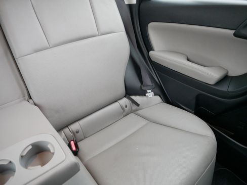 Used 2015 Subaru Forester 2.5i Limited image 14