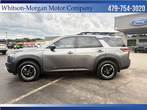 Used 2024 Nissan Pathfinder Rock Creek AWD/4WD image 2