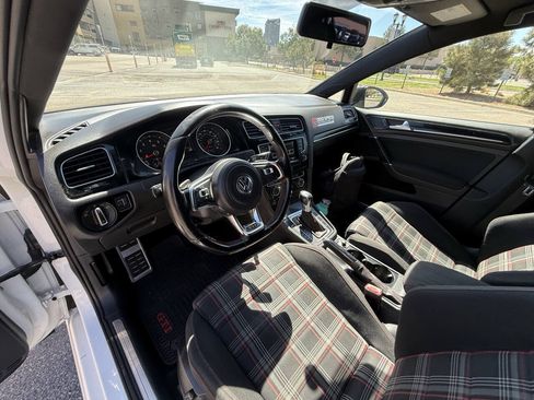 Used 2015 Volkswagen GTI S FWD image 17