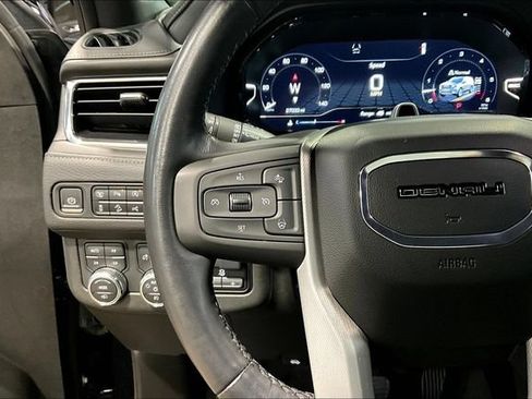 Used 2023 GMC Yukon Denali w/ Denali Reserve Package AWD/4WD image 11