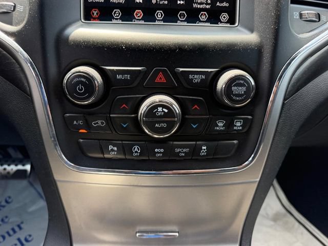 Used 2018 Jeep Grand Cherokee Laredo AWD/4WD image 14