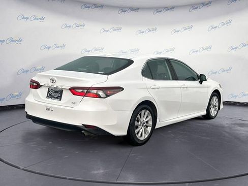 Used 2024 Toyota Camry LE image 5