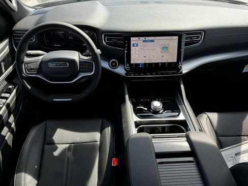 New 2026 Jeep Grand Wagoneer image 13