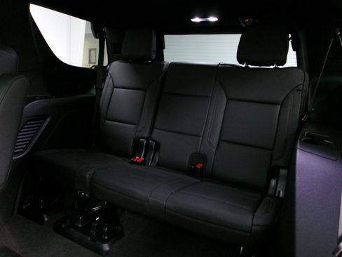 Certified 2025 Chevrolet Tahoe High Country w/ Sun And Tow Package image 11