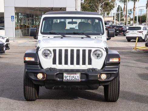 Used 2022 Jeep Wrangler Sport image 2
