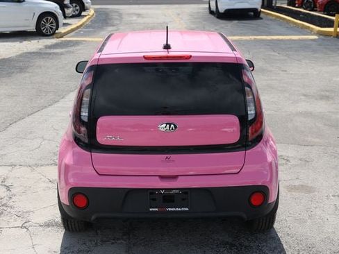 Used 2017 Kia Soul FWD image 10