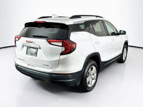 Used 2023 GMC Terrain SLE w/ Driver Convenience Package AWD/4WD image 9