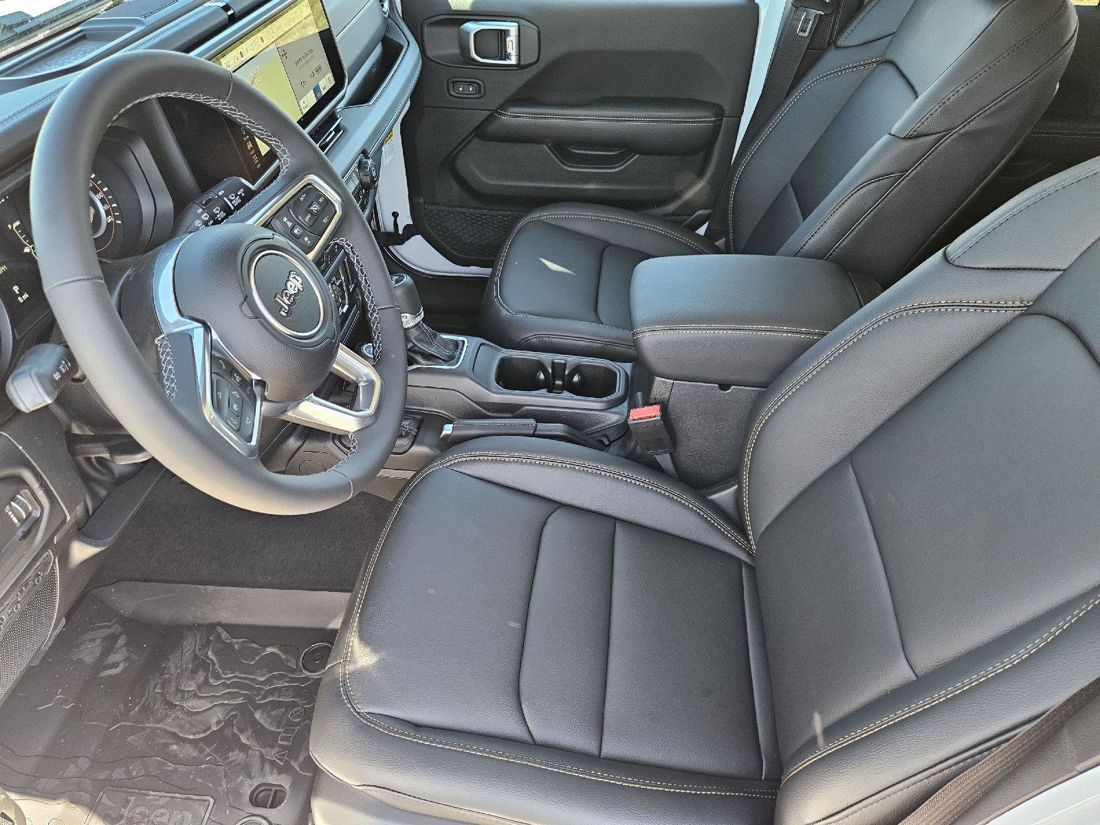 New 2027 Jeep Wrangler Unlimited Sahara AWD/4WD image 8