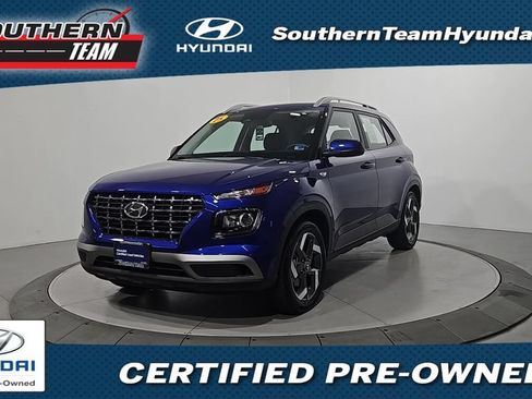 Certified 2025 Hyundai Venue SEL FWD image 1