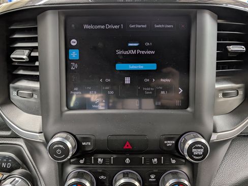 Used 2022 RAM 1500 Laramie w/ Sport Appearance Package AWD/4WD image 15