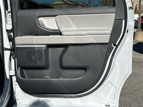 New 2025 Ford Expedition Max Active image 16