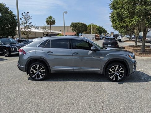 New 2025 Volkswagen Atlas Cross Sport SEL Premium R-Line image 3