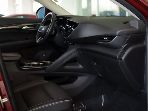 Used 2023 Buick Envision Essence image 30