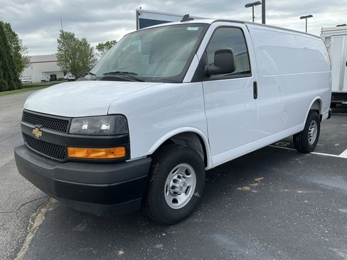 New 2025 Chevrolet Express 2500 w/ Driver Convenience Package RWD image 4