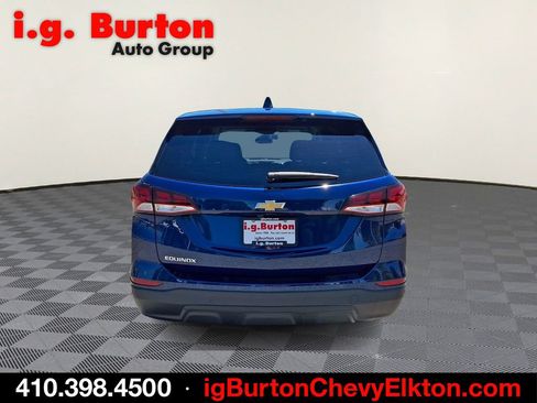 Used 2023 Chevrolet Equinox LS w/ LS Convenience Package FWD image 5