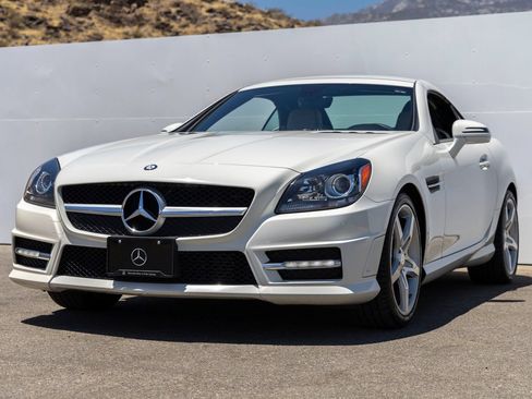 Used 2012 Mercedes-Benz SLK 250 image 5