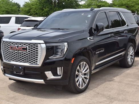 Used 2023 GMC Yukon Denali w/ Advanced Technology Package AWD/4WD image 2