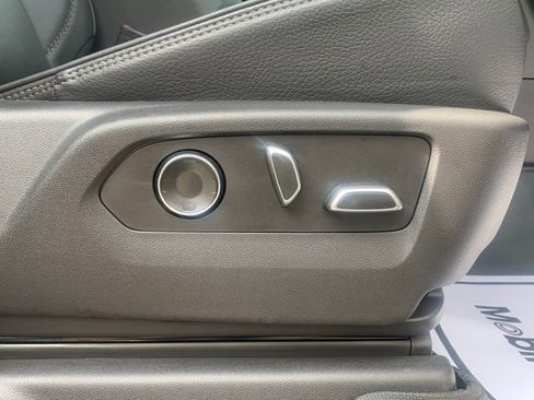 Used 2024 GMC Sierra 2500 Denali w/ Denali Reserve Package image 12