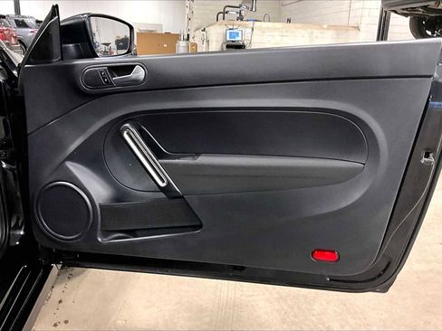 Used 2018 Volkswagen Beetle 2.0T S image 20