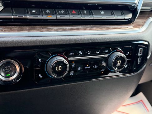 Used 2024 Chevrolet Silverado 1500 RST AWD/4WD image 19