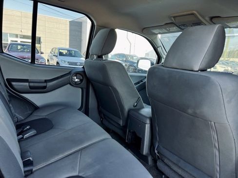 Used 2015 Nissan Xterra S image 20