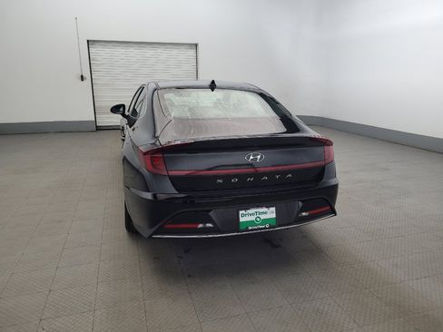 Used 2023 Hyundai Sonata SE w/ Preferred Accessory Package FWD image 6