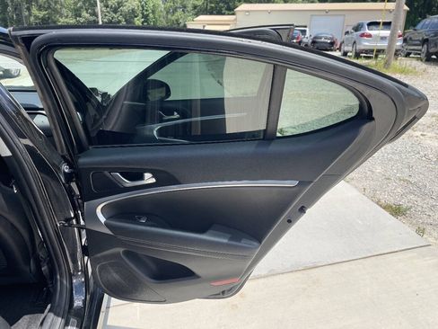 Used 2019 Genesis G70 2.0T Advanced RWD image 25