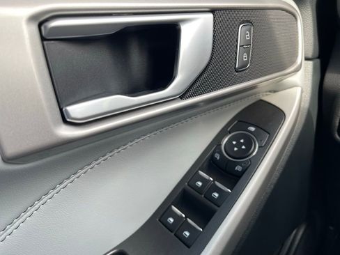 Used 2023 Ford Explorer XLT w/ Equipment Group 202A image 22