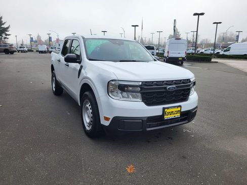 Certified 2024 Ford Maverick XL image 9