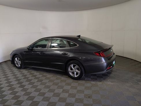 Used 2022 Hyundai Sonata SE FWD image 3