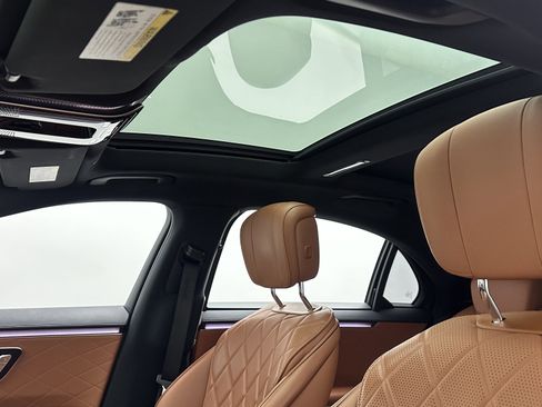 Used 2021 Mercedes-Benz S 580 4MATIC Sedan image 5