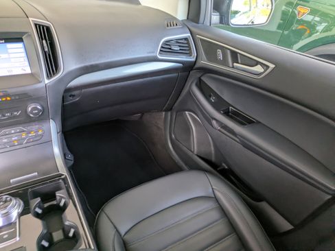 Used 2019 Ford Edge SEL w/ Equipment Group 201A FWD image 17