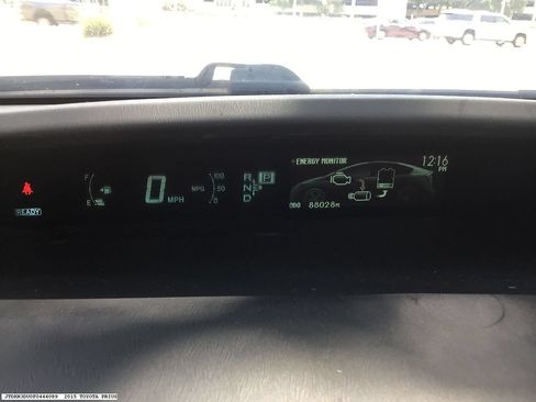 Used 2015 Toyota Prius Two FWD image 13