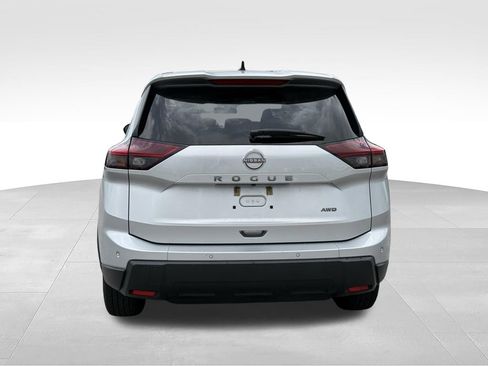 Used 2024 Nissan Rogue S AWD/4WD image 25