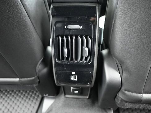 New 2026 Jeep Compass Latitude AWD/4WD image 16