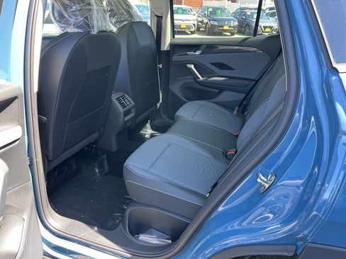 New 2026 Volkswagen Tiguan SE image 20