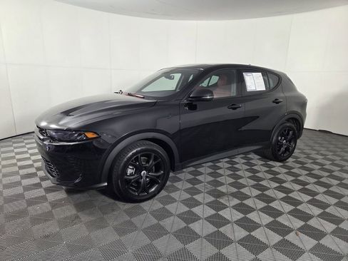 Certified 2025 Dodge Hornet GT Plus w/ GT Plus Package image 4