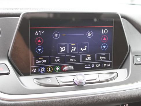 Used 2021 Chevrolet Blazer LT FWD image 26
