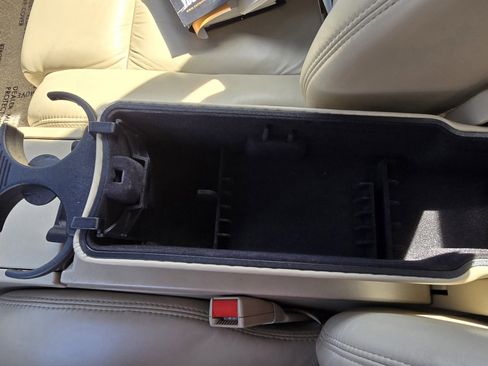 Used 1993 Cadillac Allante image 38