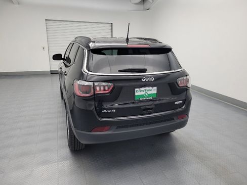 Used 2020 Jeep Compass Latitude w/ Popular Equipment Group AWD/4WD image 6
