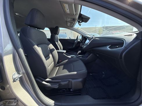 Used 2025 Chevrolet Malibu LT FWD image 28