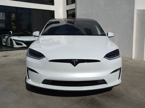 Used 2023 Tesla Model X image 4