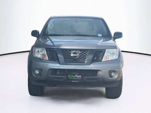 Used 2021 Nissan Frontier SV w/ Midnight Edition Floor Mats AWD/4WD image 2