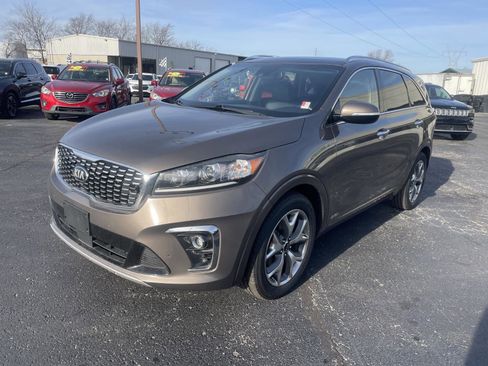 Used 2019 Kia Sorento SX image 2