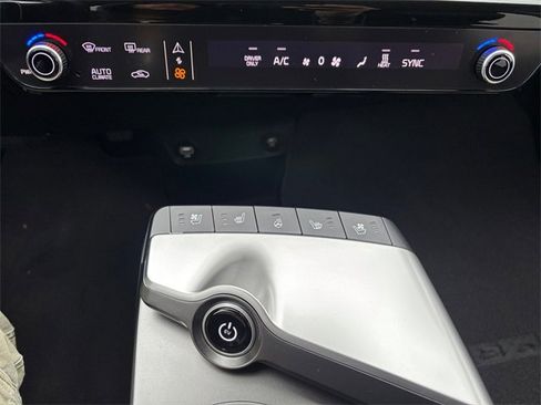 Used 2023 Kia EV6 Wind image 22