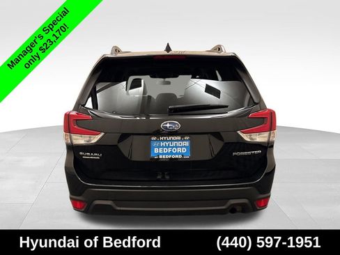 Used 2023 Subaru Forester Premium AWD/4WD image 6